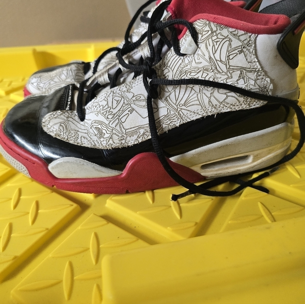 Jordan Dub Zero White Varsity Red 5Y